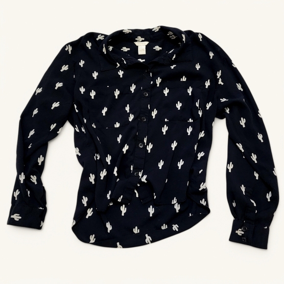 Forever 21 Small Cactus‎ Print Button-Up Blouse – Black & White - Picture 1 of 6